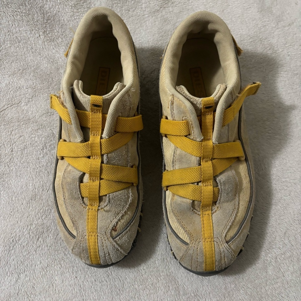 Diesel Explorer Woman’s Sneakers  Beige and Yellow Size 7.5
